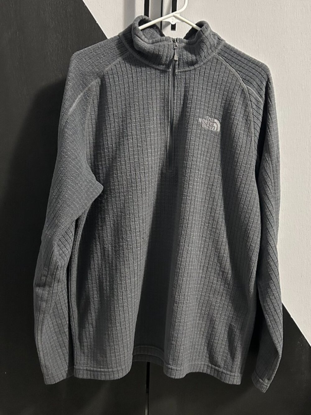 The North Face Men's SDS Gray 1/2-Zip Grid Fleece Jacket Size L